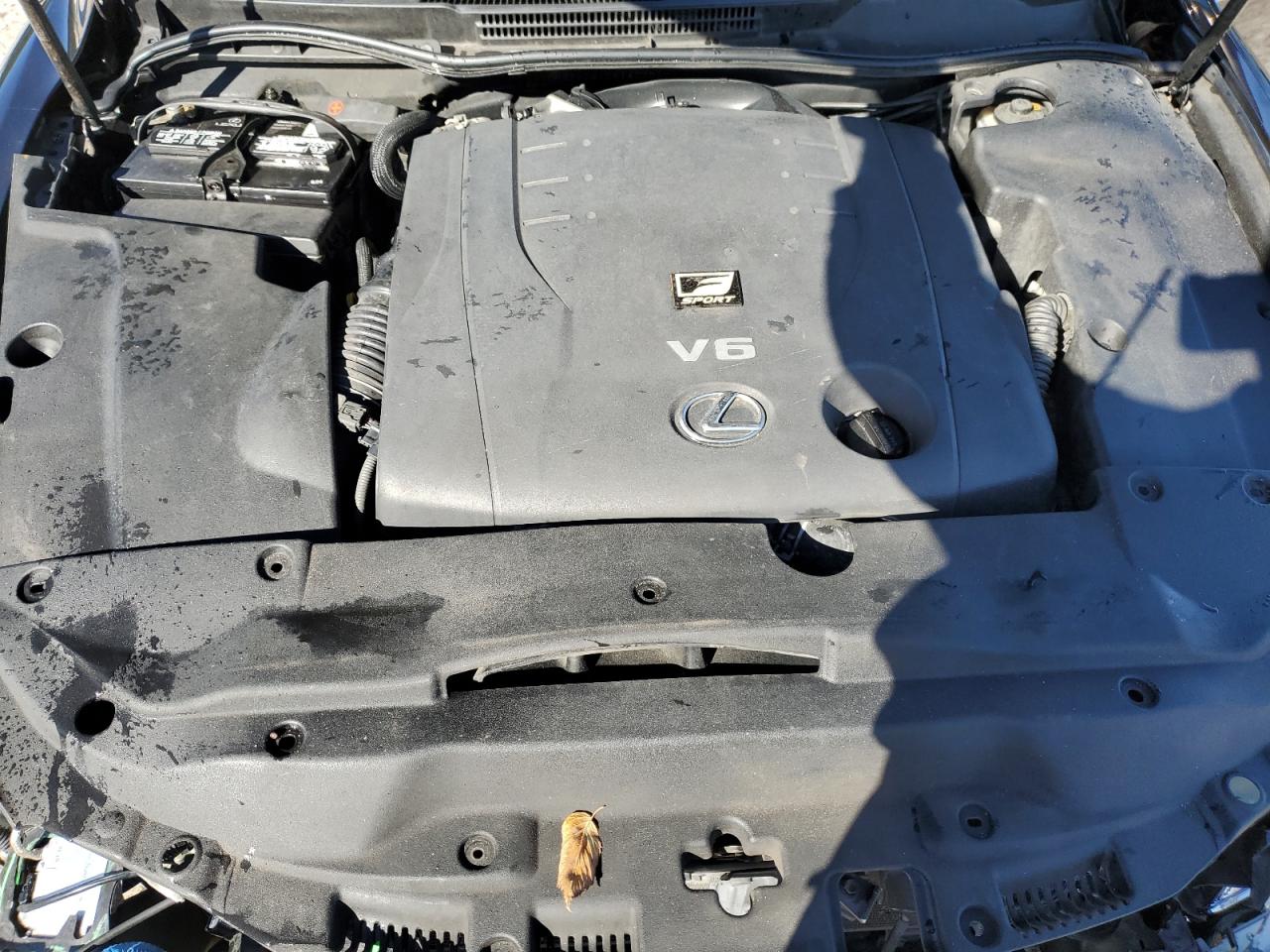 2012 Lexus IS - Image 11