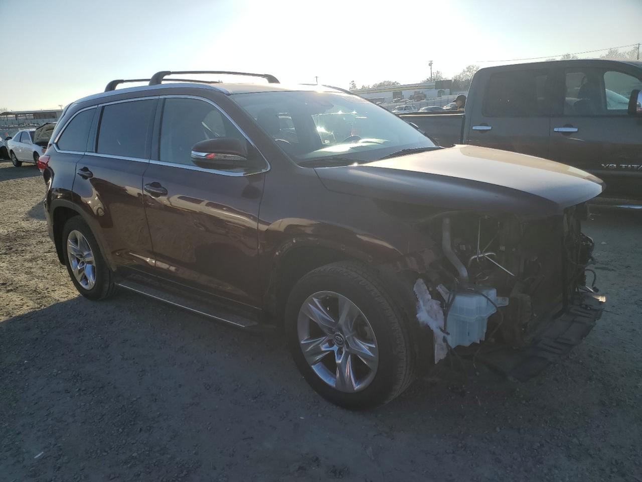 2017 Toyota Highlander - Image 4
