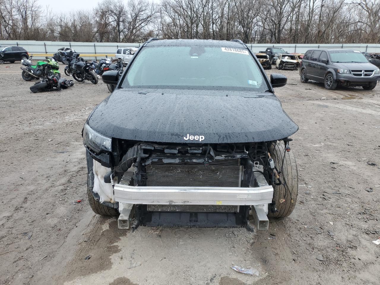 2022 Jeep Compass - Image 5