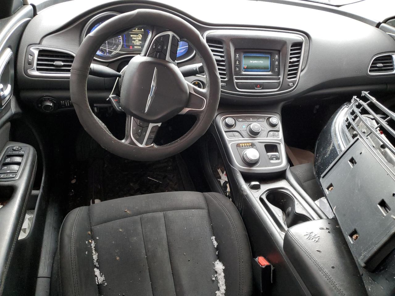 2016 Chrysler 200 - Image 8