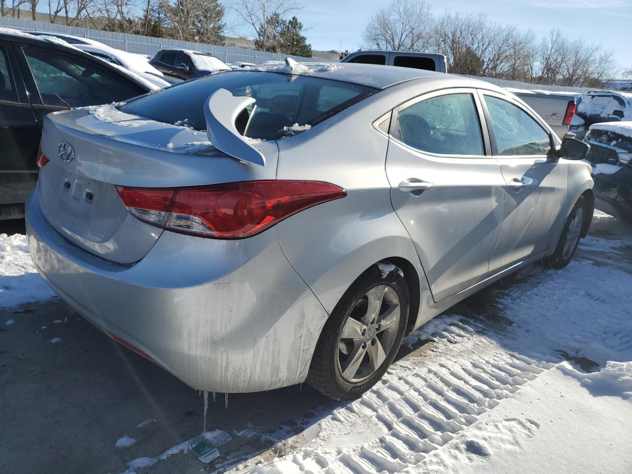 2013 Hyundai Elantra - Image 3