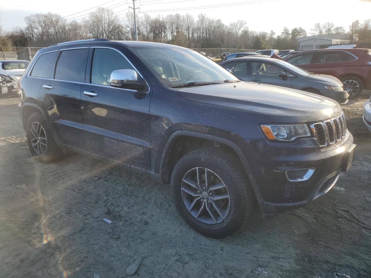 2017 Jeep Grand Cherokee - Image 4
