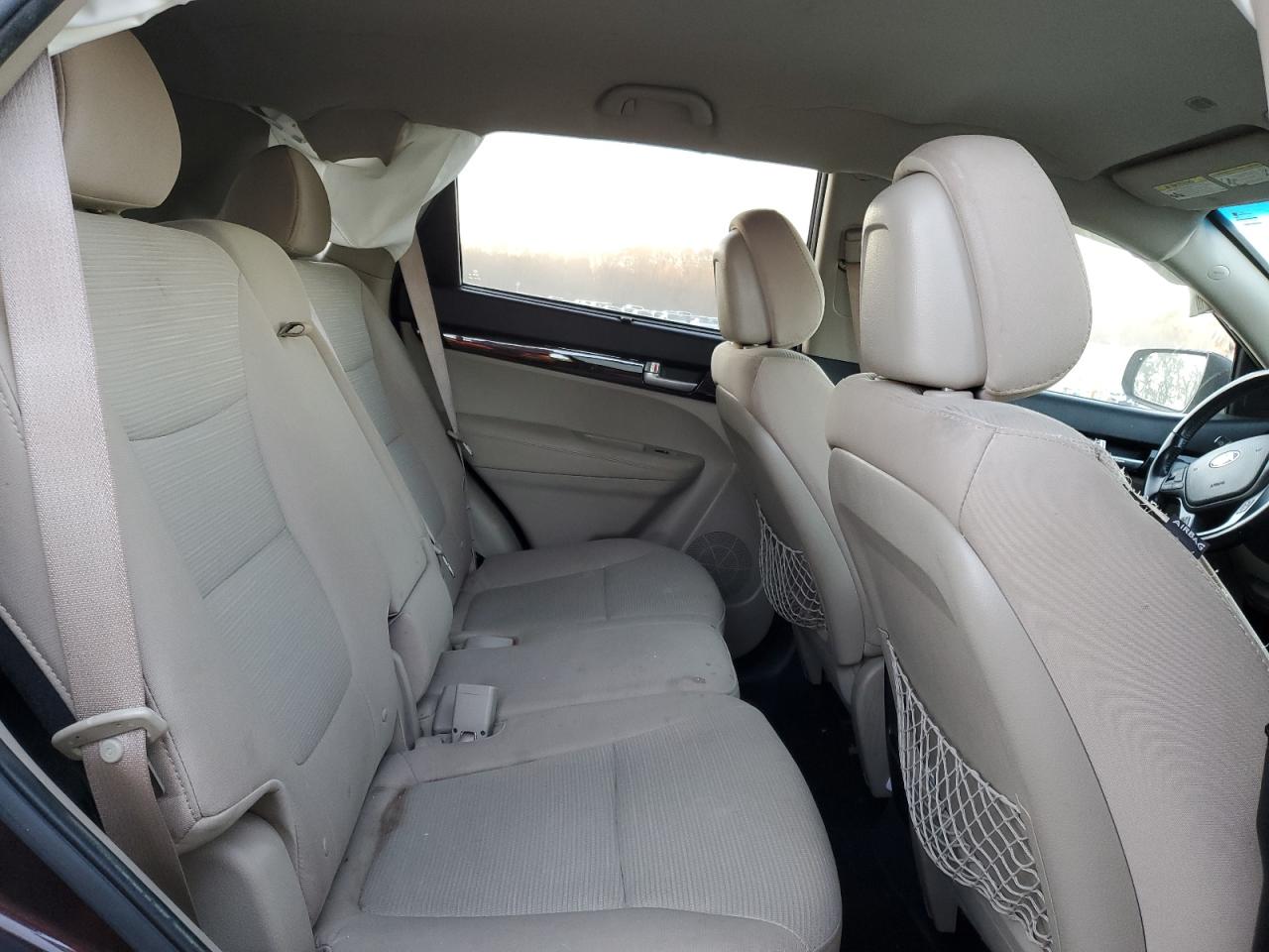 2014 Kia Sorento - Image 11