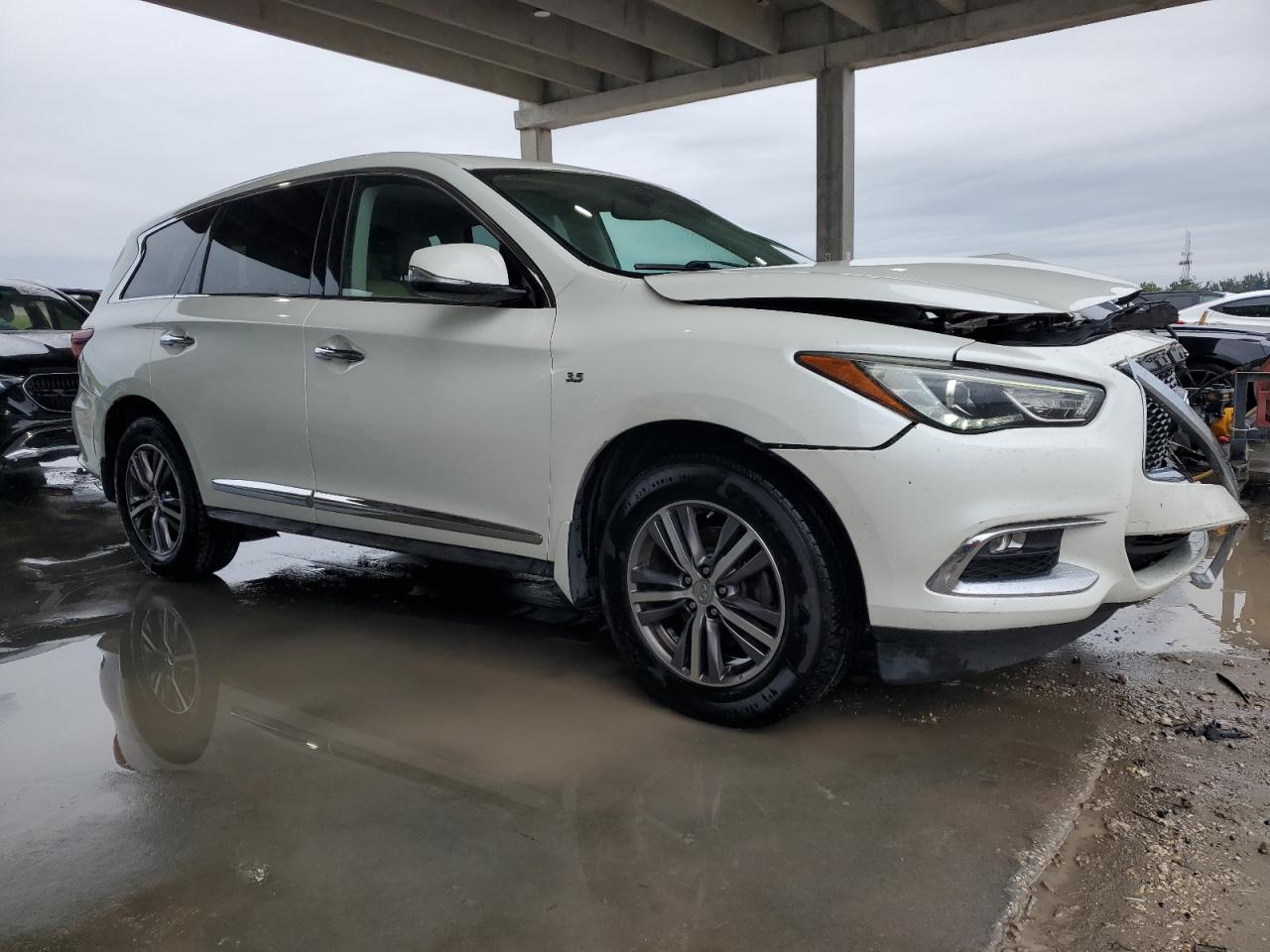 2017 Infiniti QX60 - Image 4