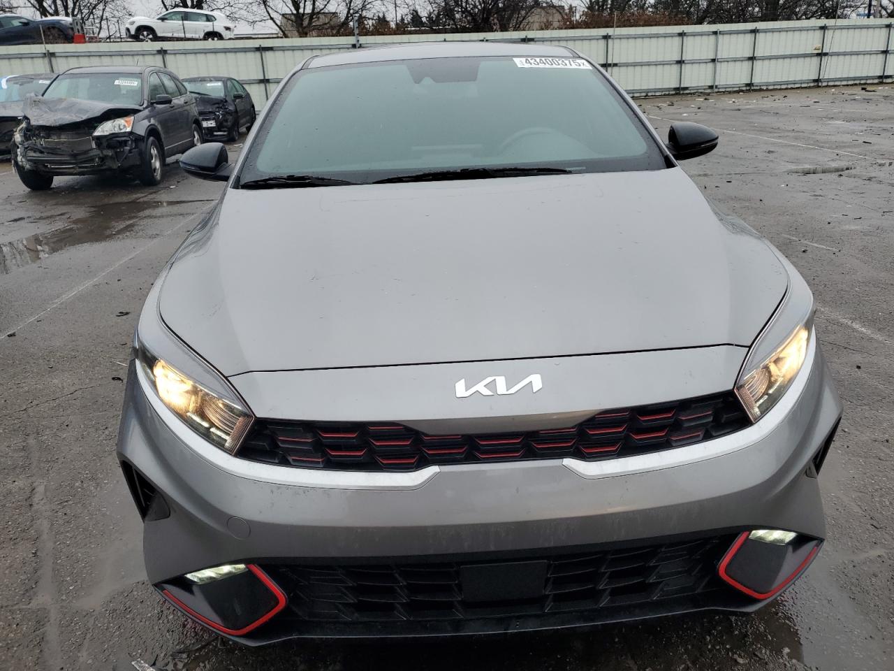 2024 Kia Forte - Image 5