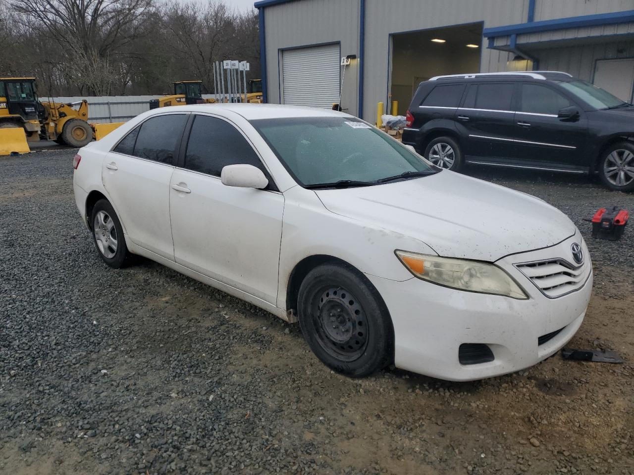 2010 Toyota Camry - Image 4