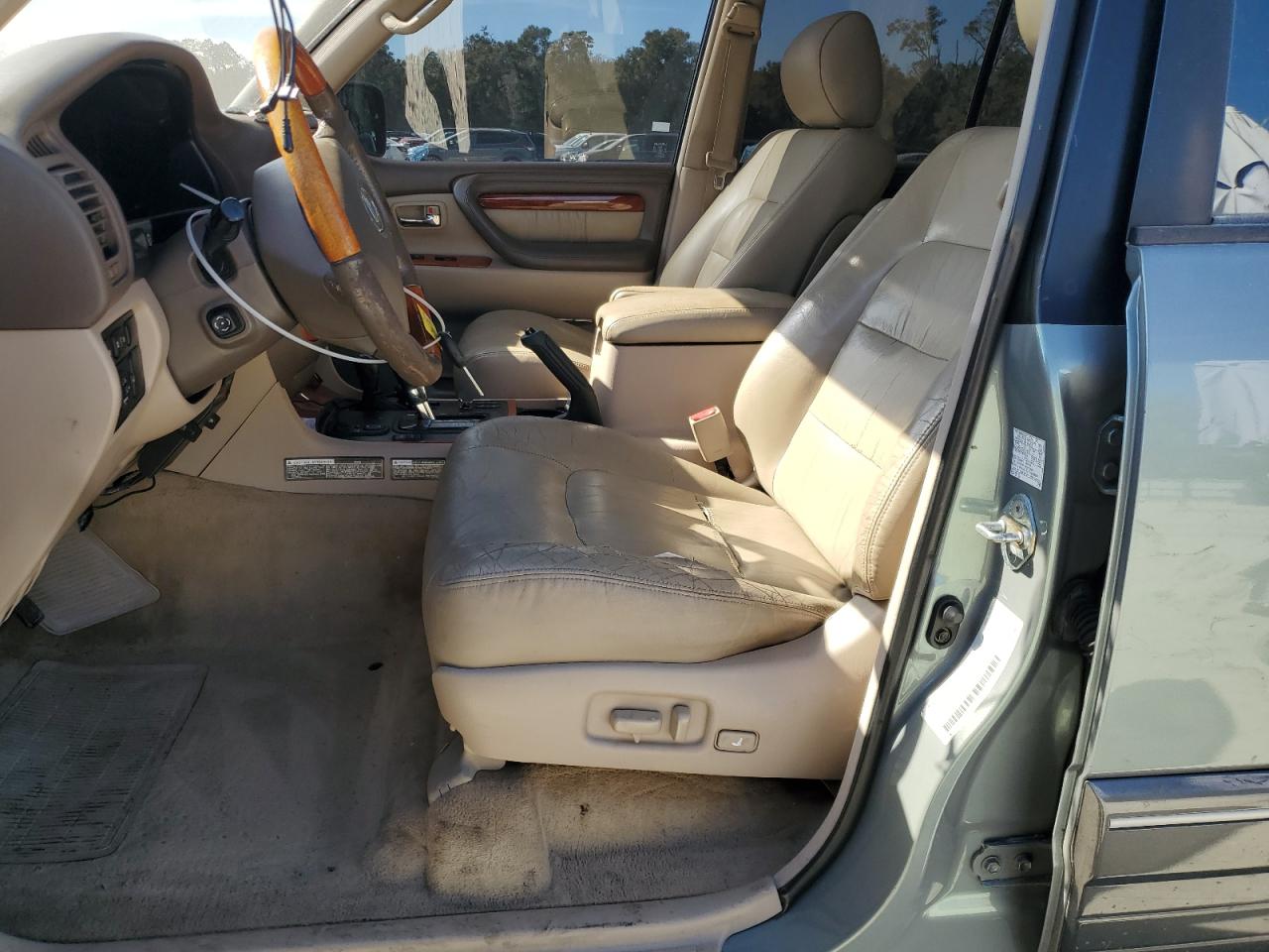 2002 Lexus LX - Image 7