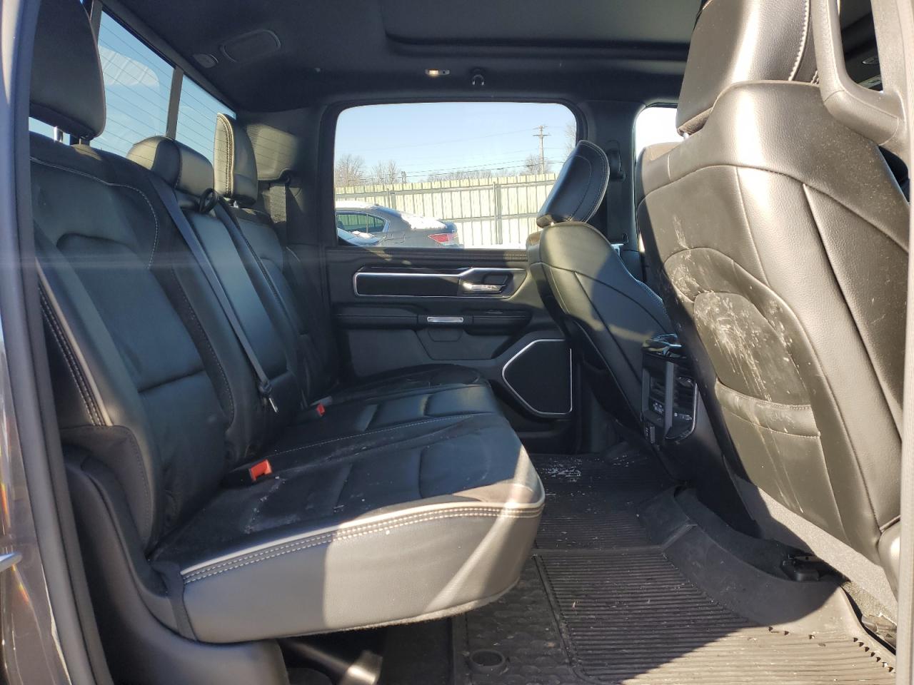 2022 RAM 1500 - Image 10
