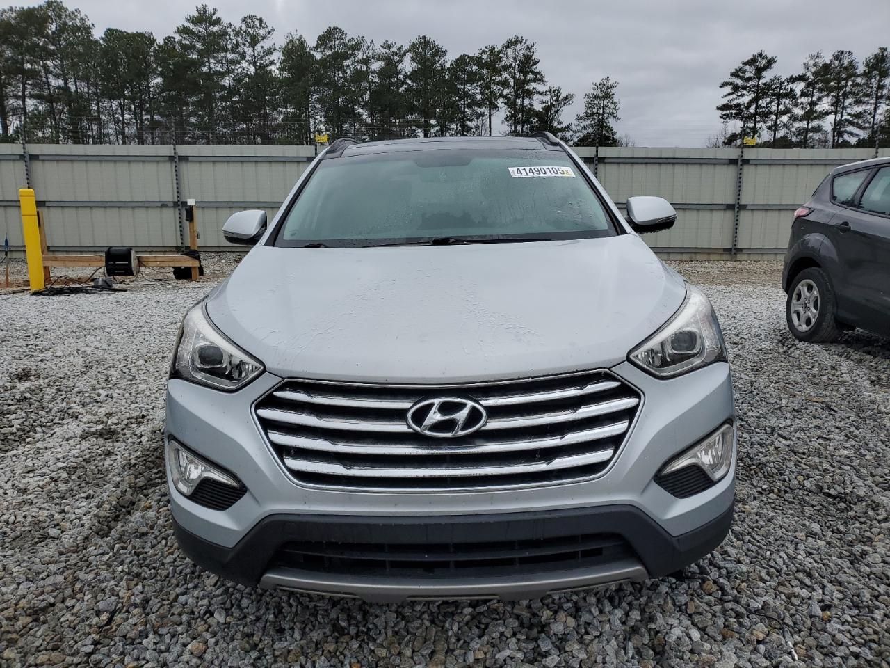 2016 Hyundai Santa Fe - Image 5