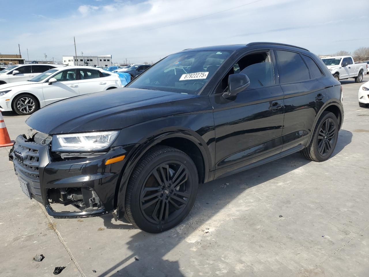 VIN: WA1BNAFY4J2078911 2018 AUDI Q5