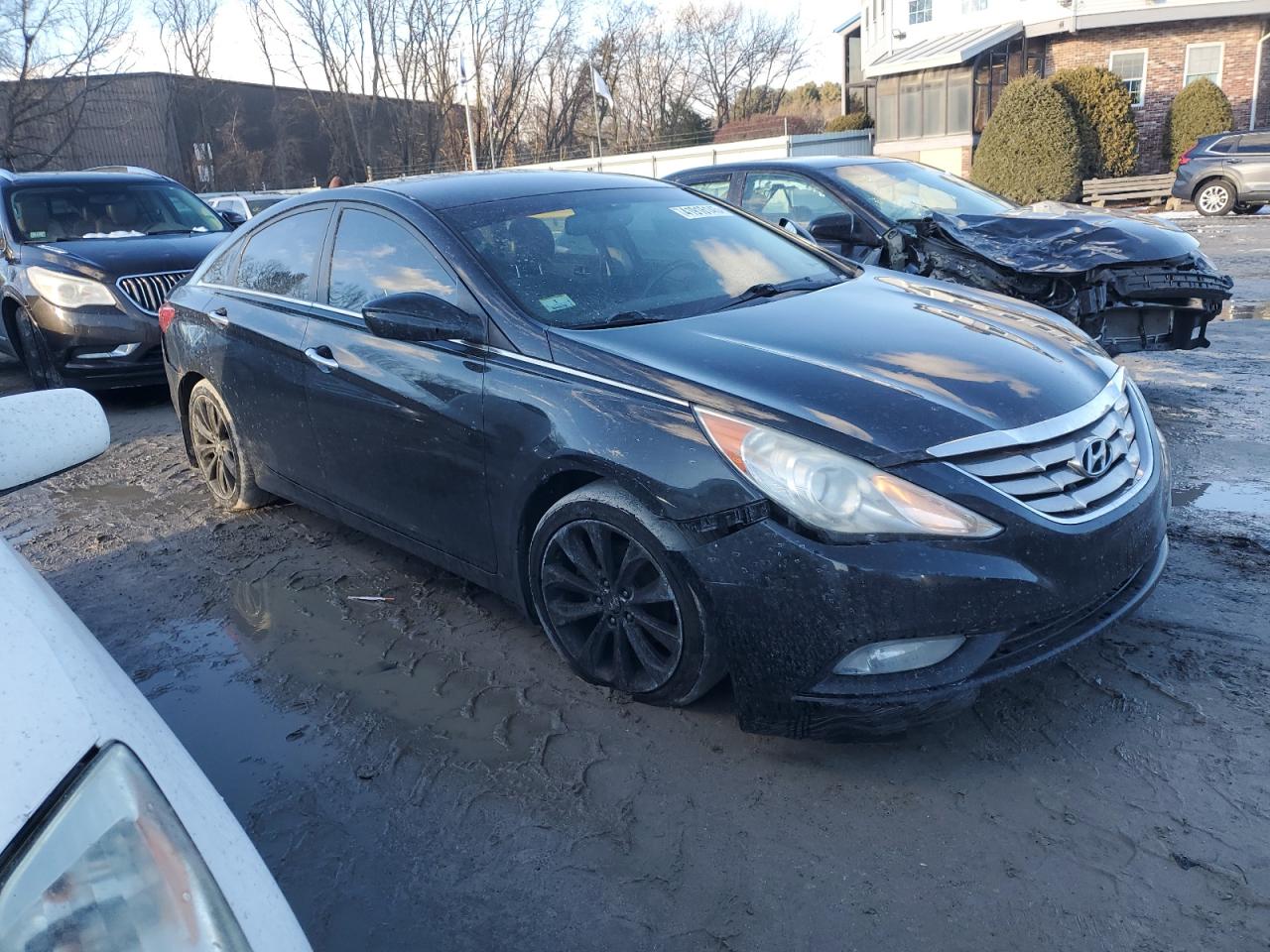 2011 Hyundai Sonata - Image 4