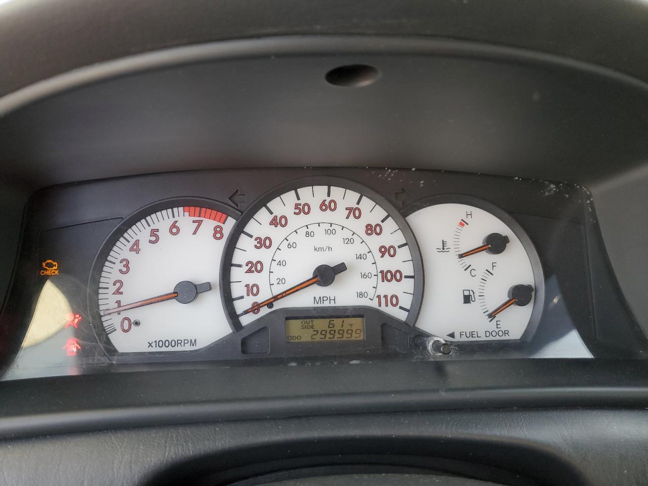 2004 Toyota Corolla - Image 9