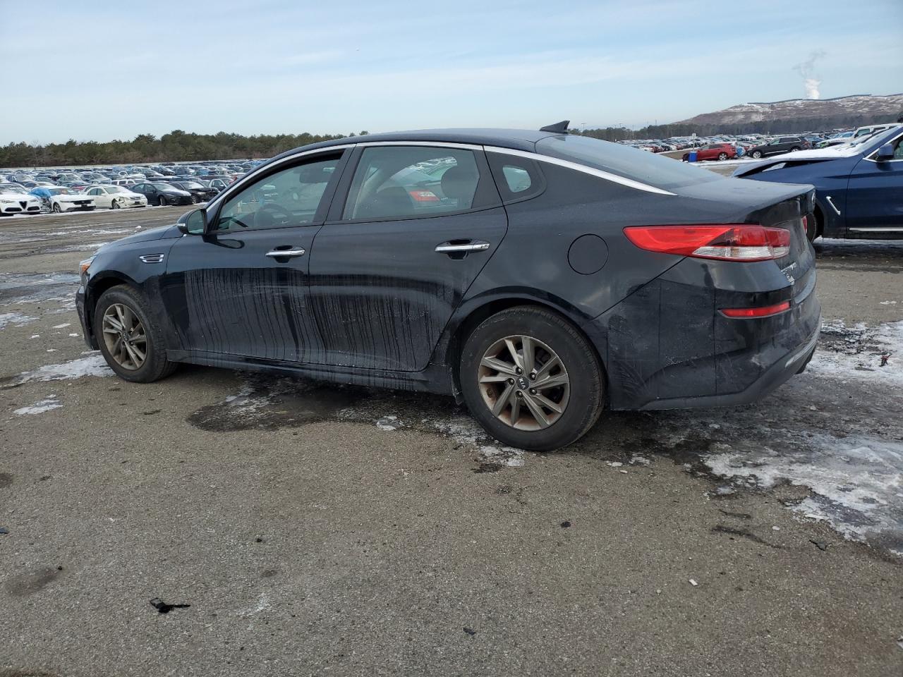 2019 Kia Optima - Image 2