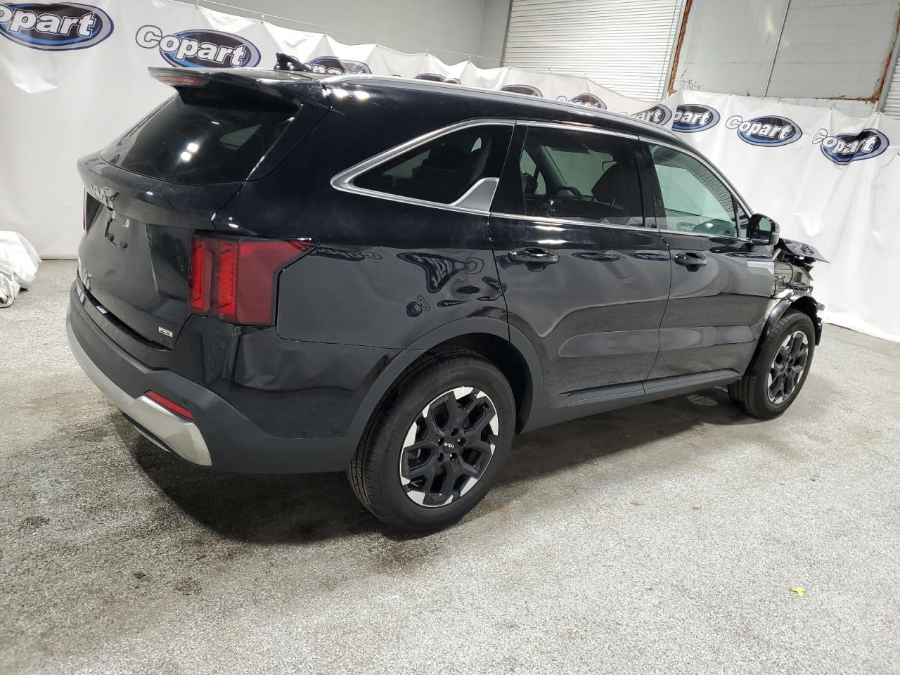 2024 Kia Sorento - Image 3
