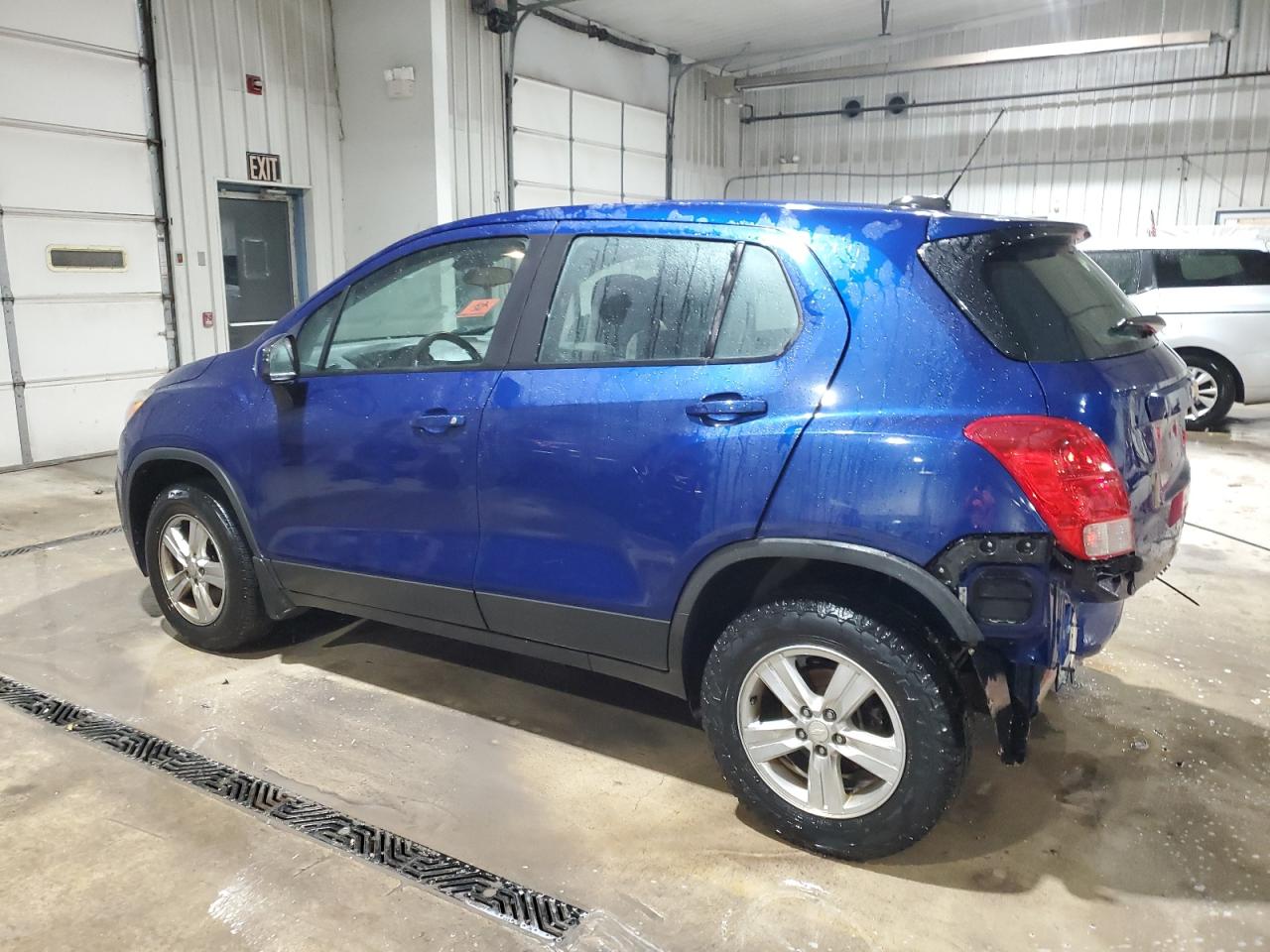 2017 Chevrolet Trax - Image 2
