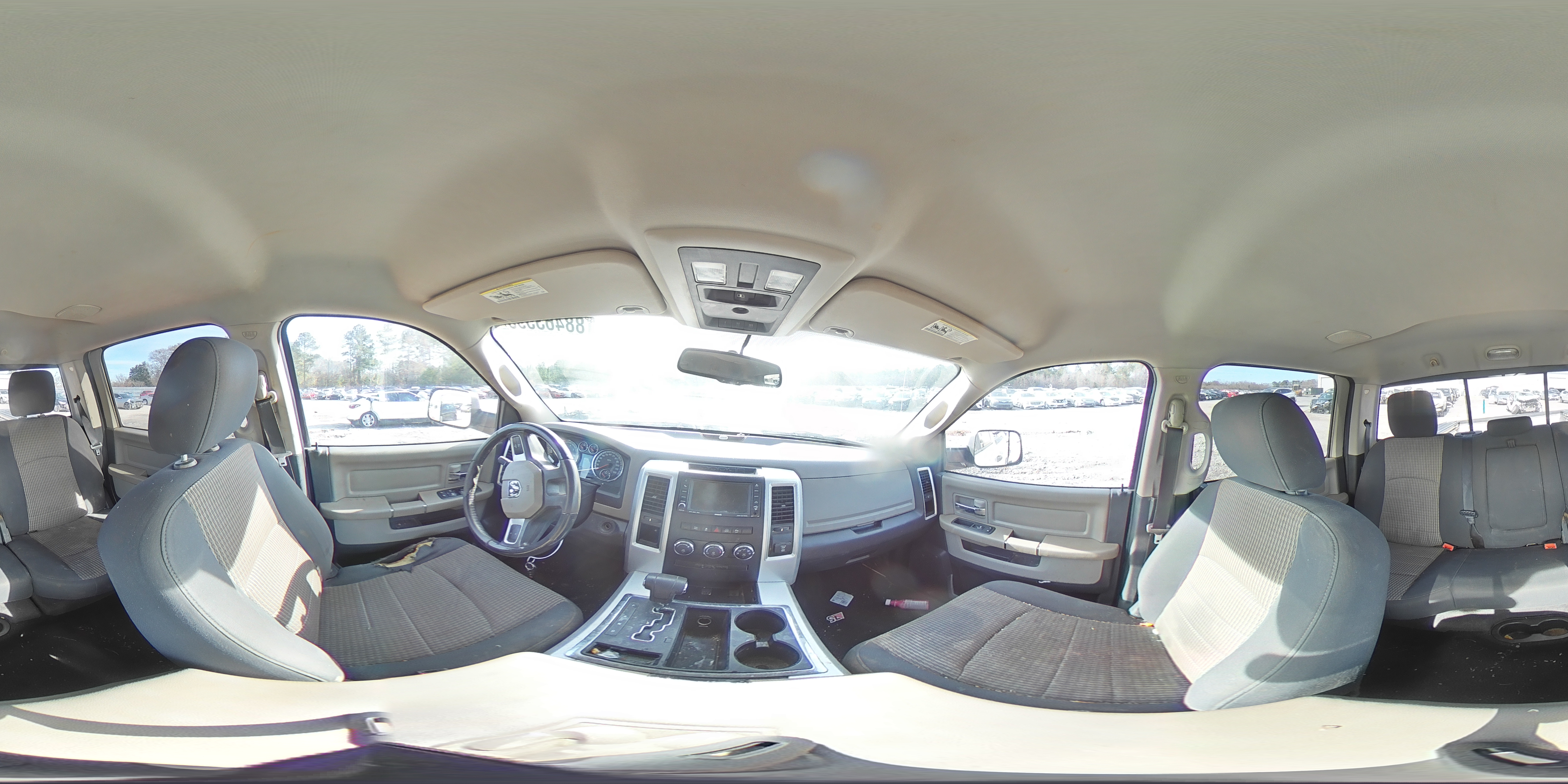2011 Dodge RAM - Image 12