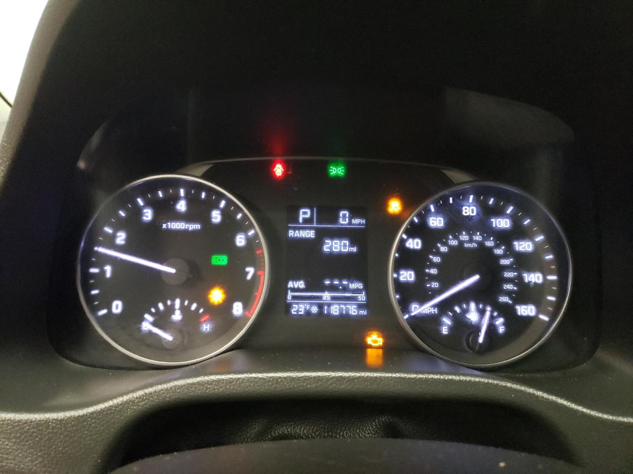 2017 Hyundai Elantra - Image 9