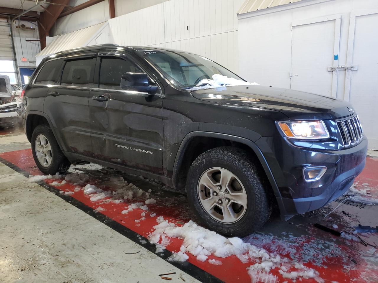 2014 Jeep Grand Cherokee - Image 4