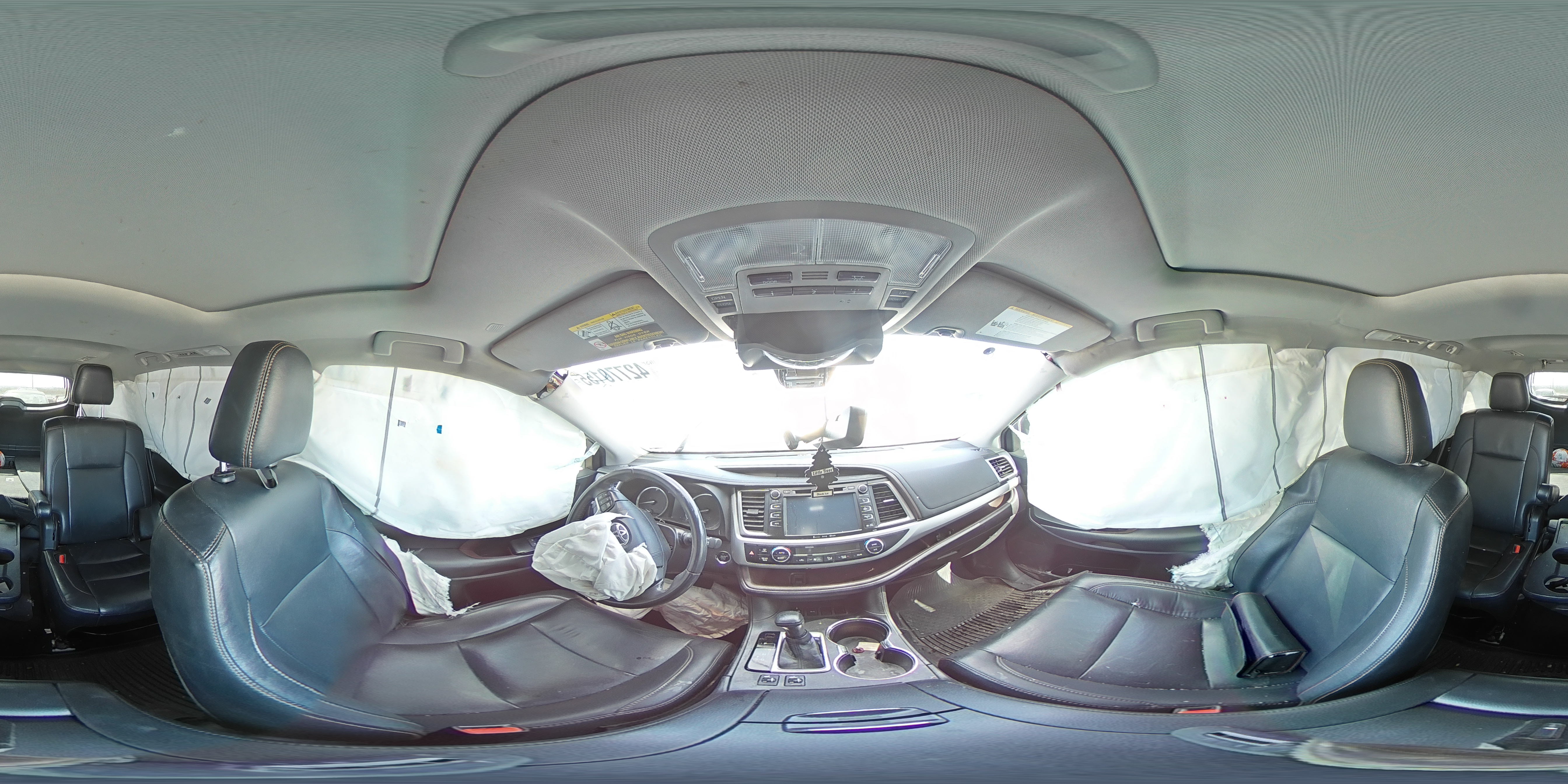 2019 Toyota Highlander - Image 14