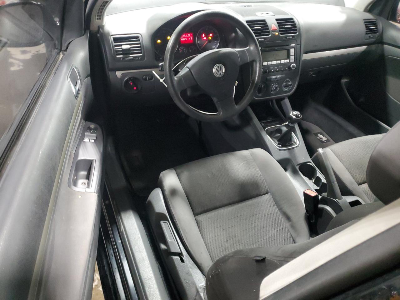 2008 Volkswagen Golf - Image 8