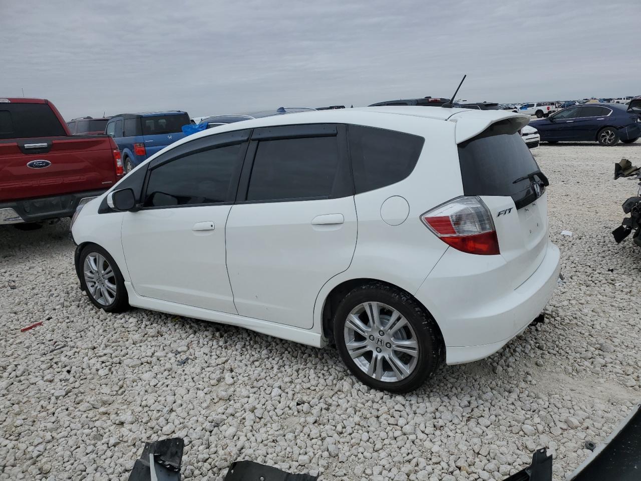 2009 Honda Fit - Image 2