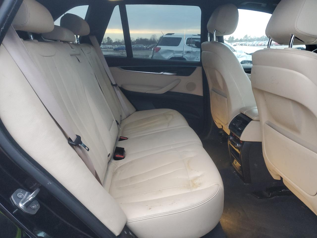5UXKR2C35H0U24090 BMW X5 2017. Фото: 10