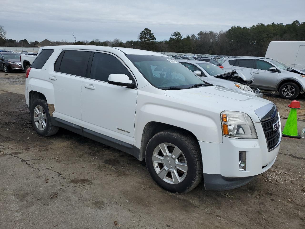 2011 GMC Terrain - Image 4