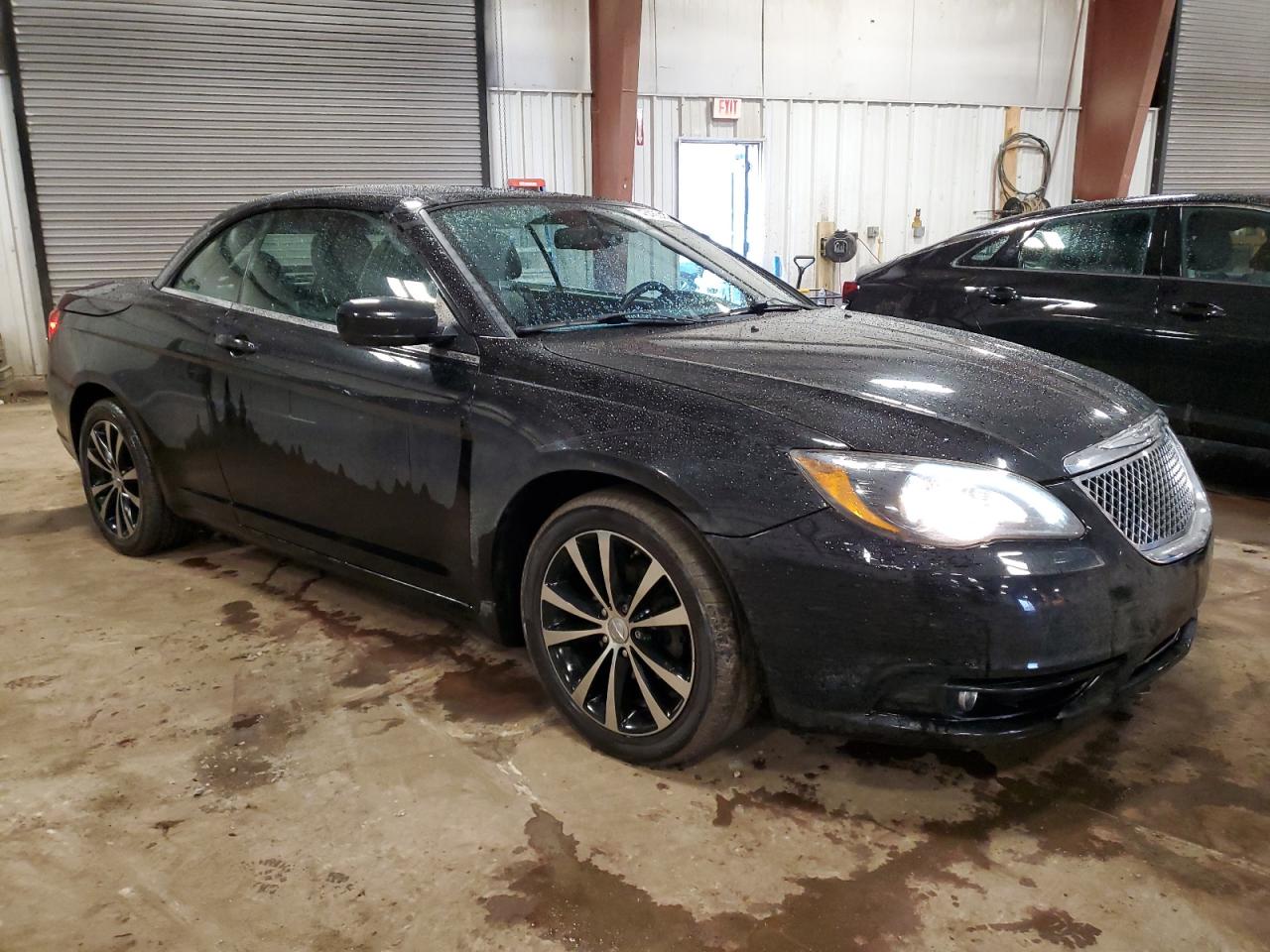 2011 Chrysler 200 - Image 4
