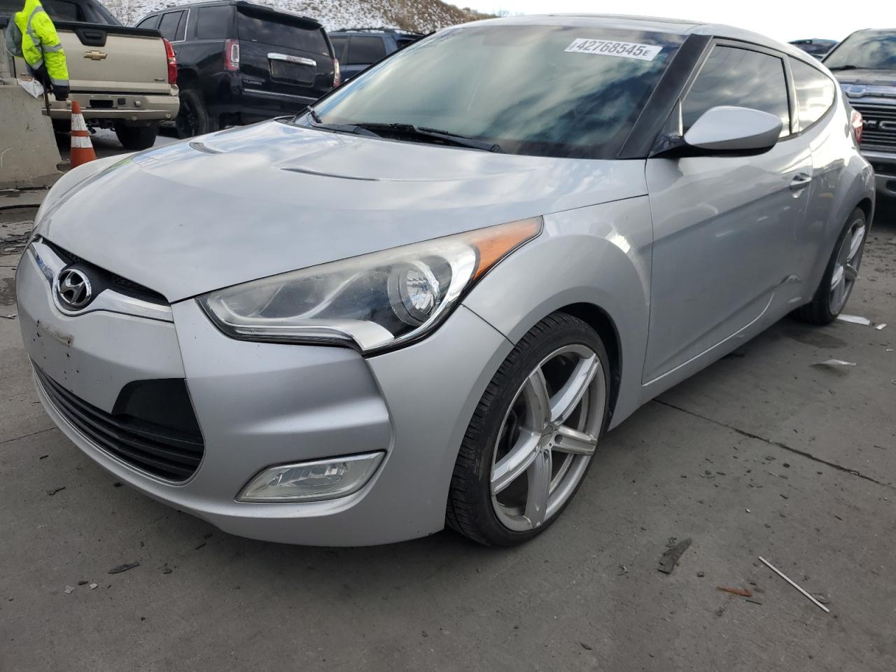 2013 Hyundai Veloster - Image 1