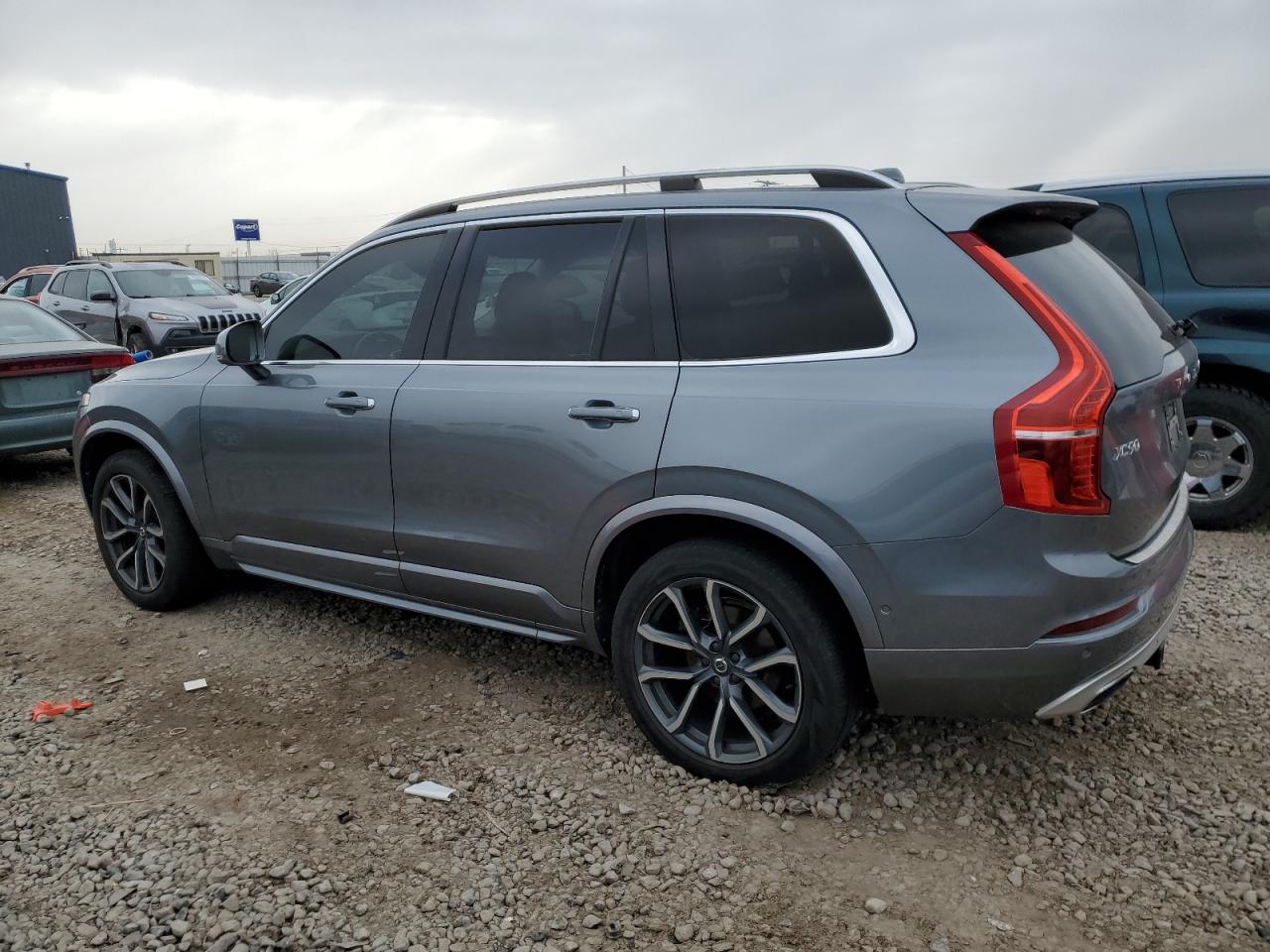 VIN YV4A22PK5G1084402 2016 VOLVO XC90 no.2