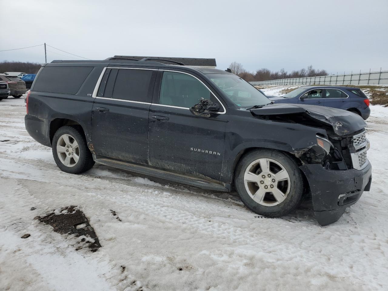 2015 Chevrolet Suburban - Image 4