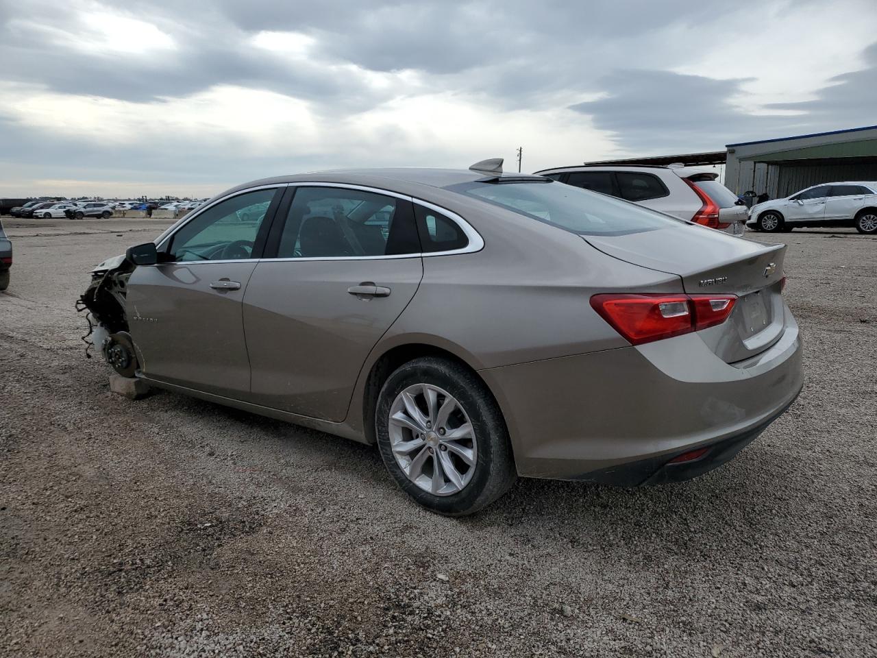 2023 Chevrolet Malibu - Image 2