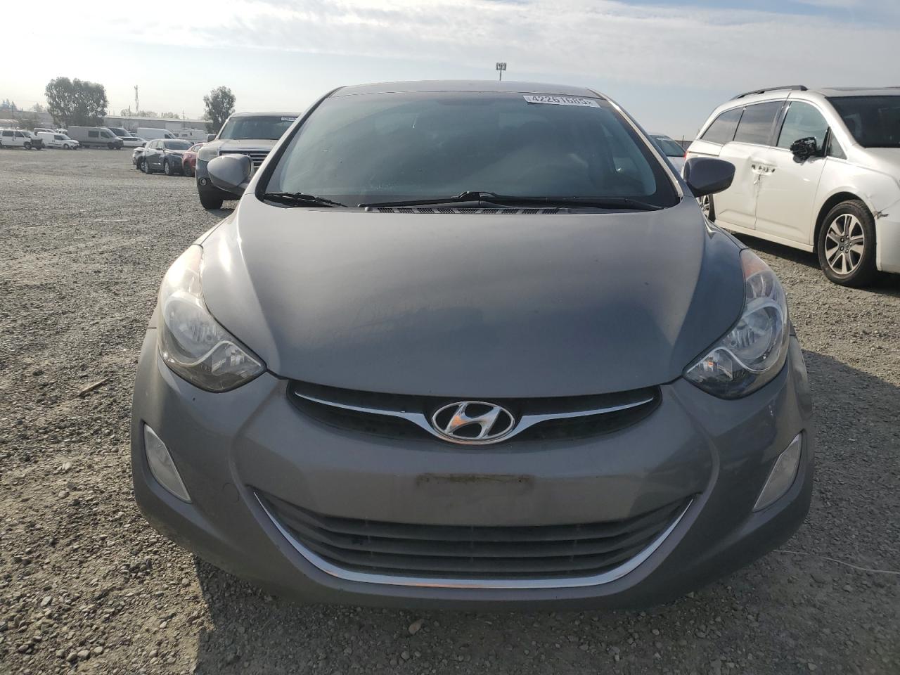 2013 Hyundai Elantra - Image 5