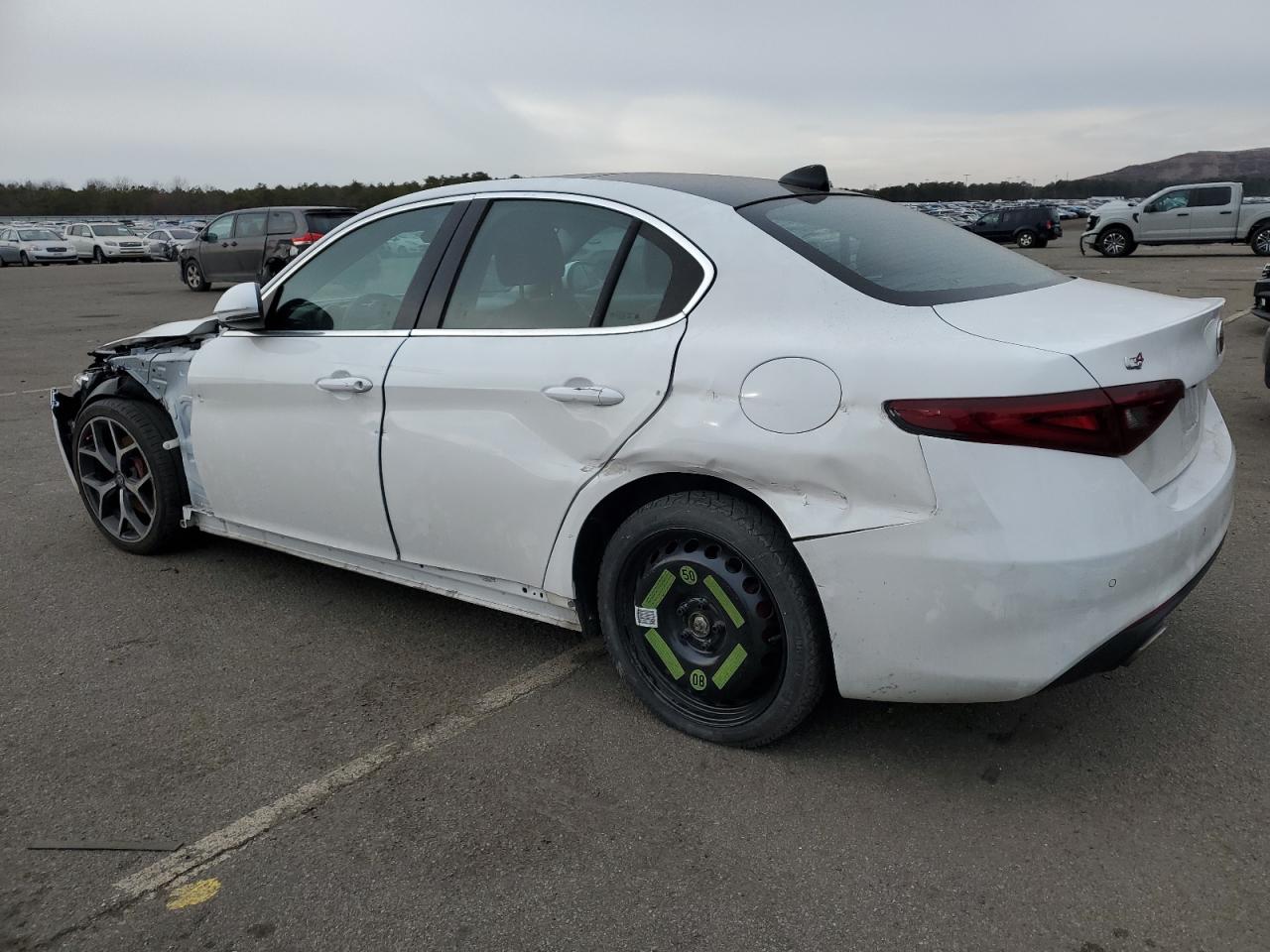 2019 Alfa Romeo Giulia - Image 2