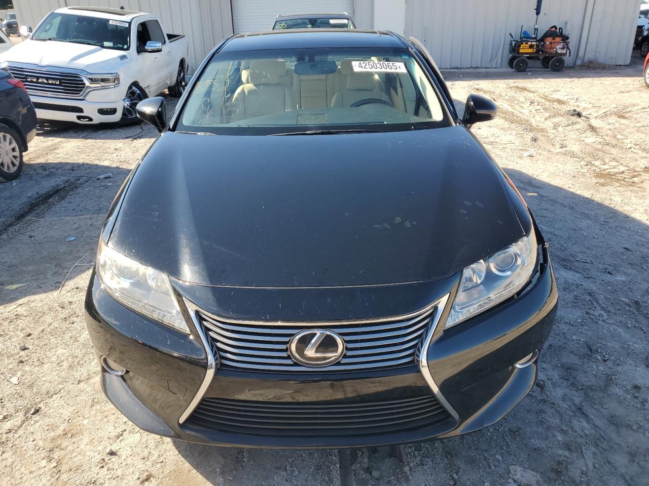 2014 Lexus ES - Image 5