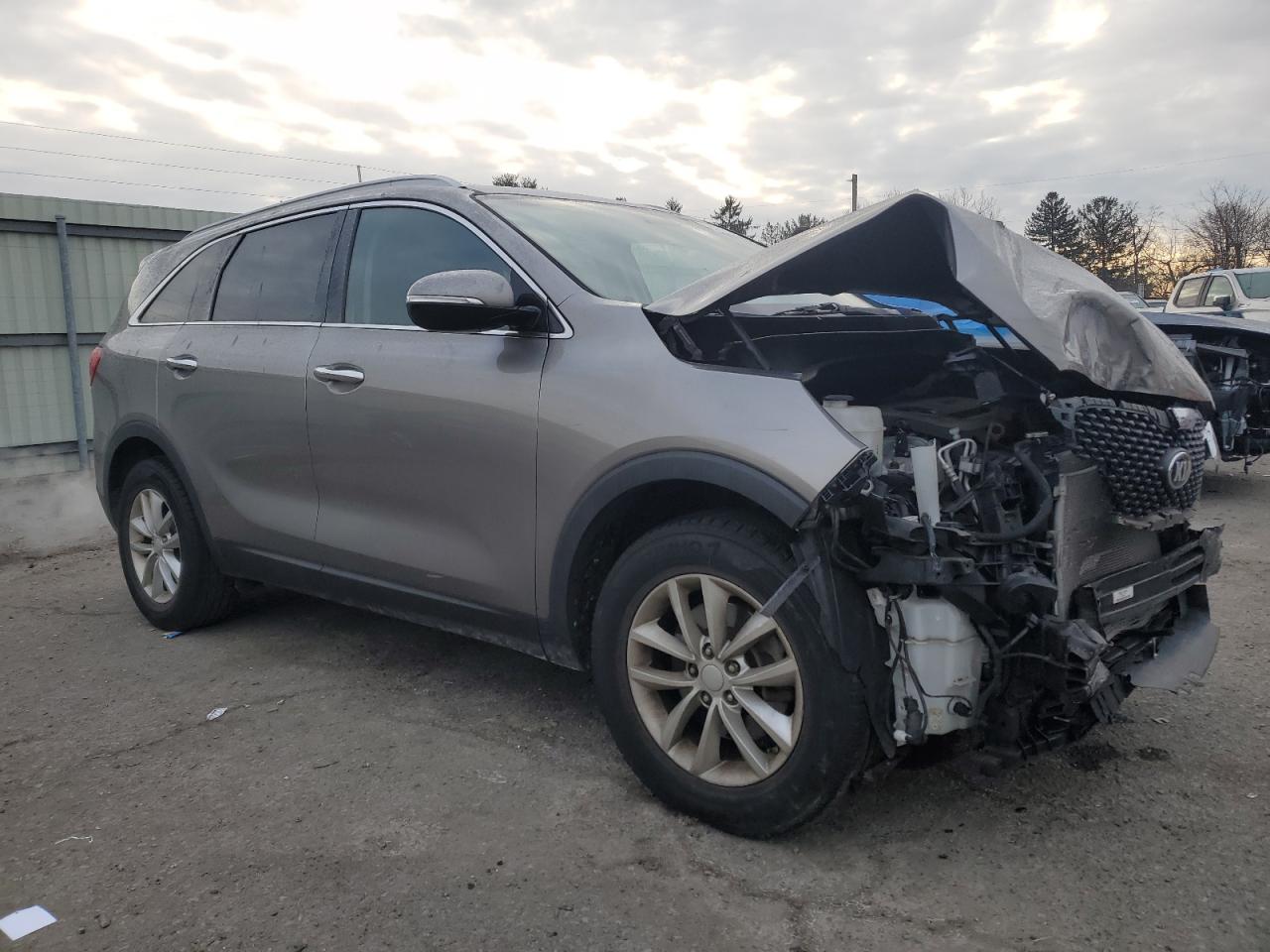 2016 Kia Sorento - Image 4