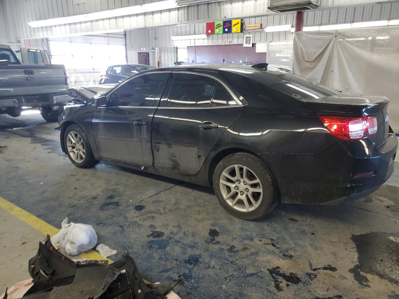 2015 Chevrolet Malibu - Image 2