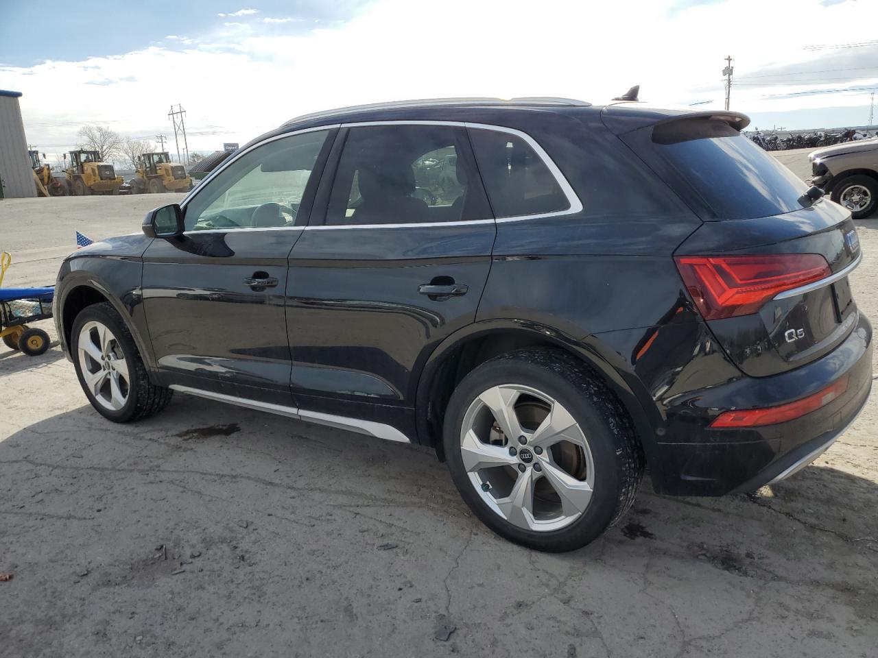 2021 Audi Q5 - Image 2
