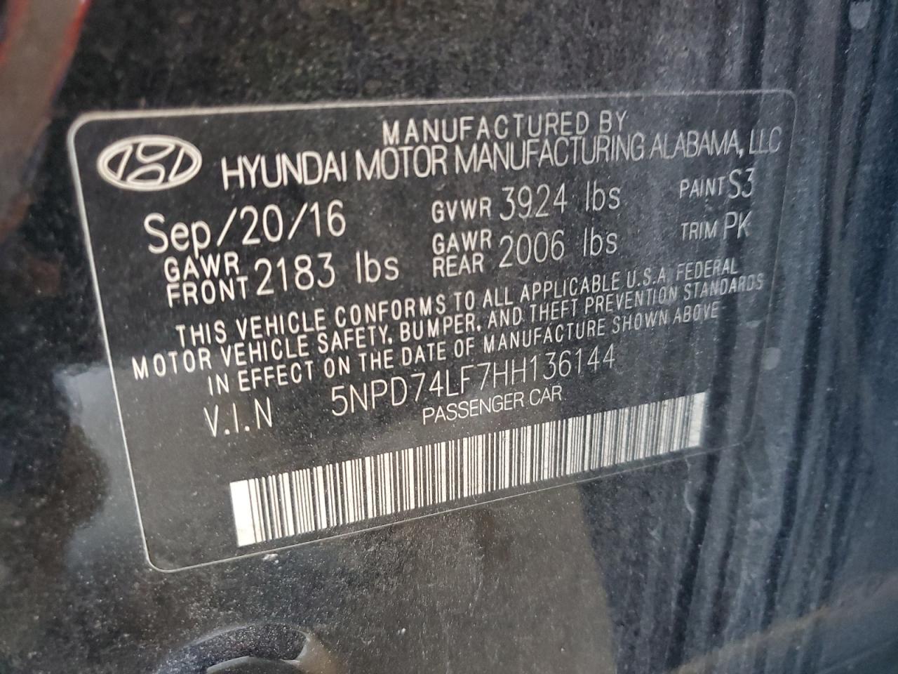 2017 Hyundai Elantra - Image 12