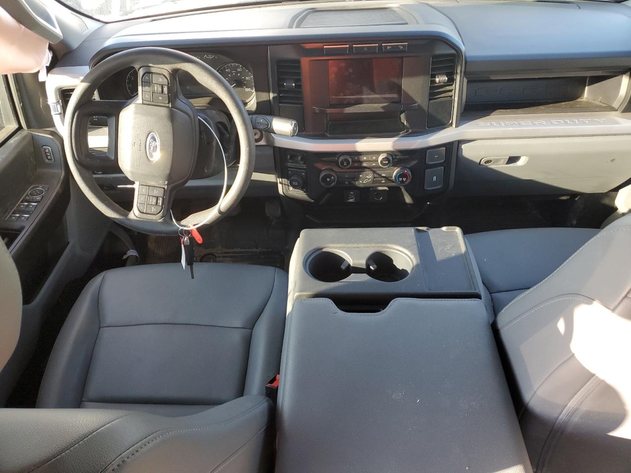 2023 Ford F250 - Image 8