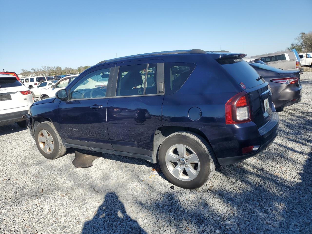 VIN 1C4NJCBA1FD156169 2015 JEEP COMPASS no.2