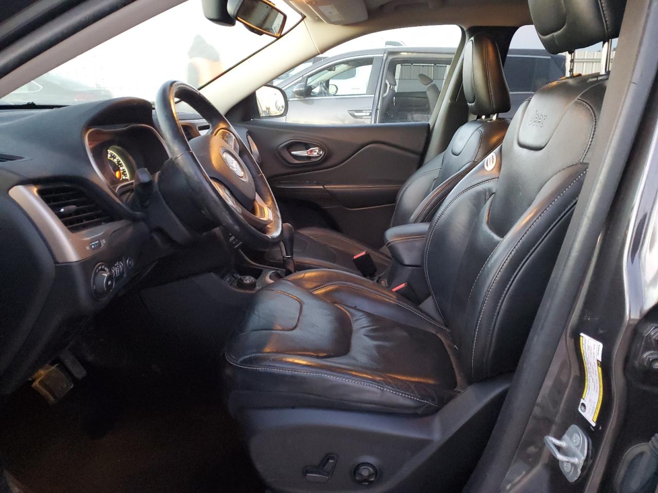 2014 Jeep Grand Cherokee - Image 7