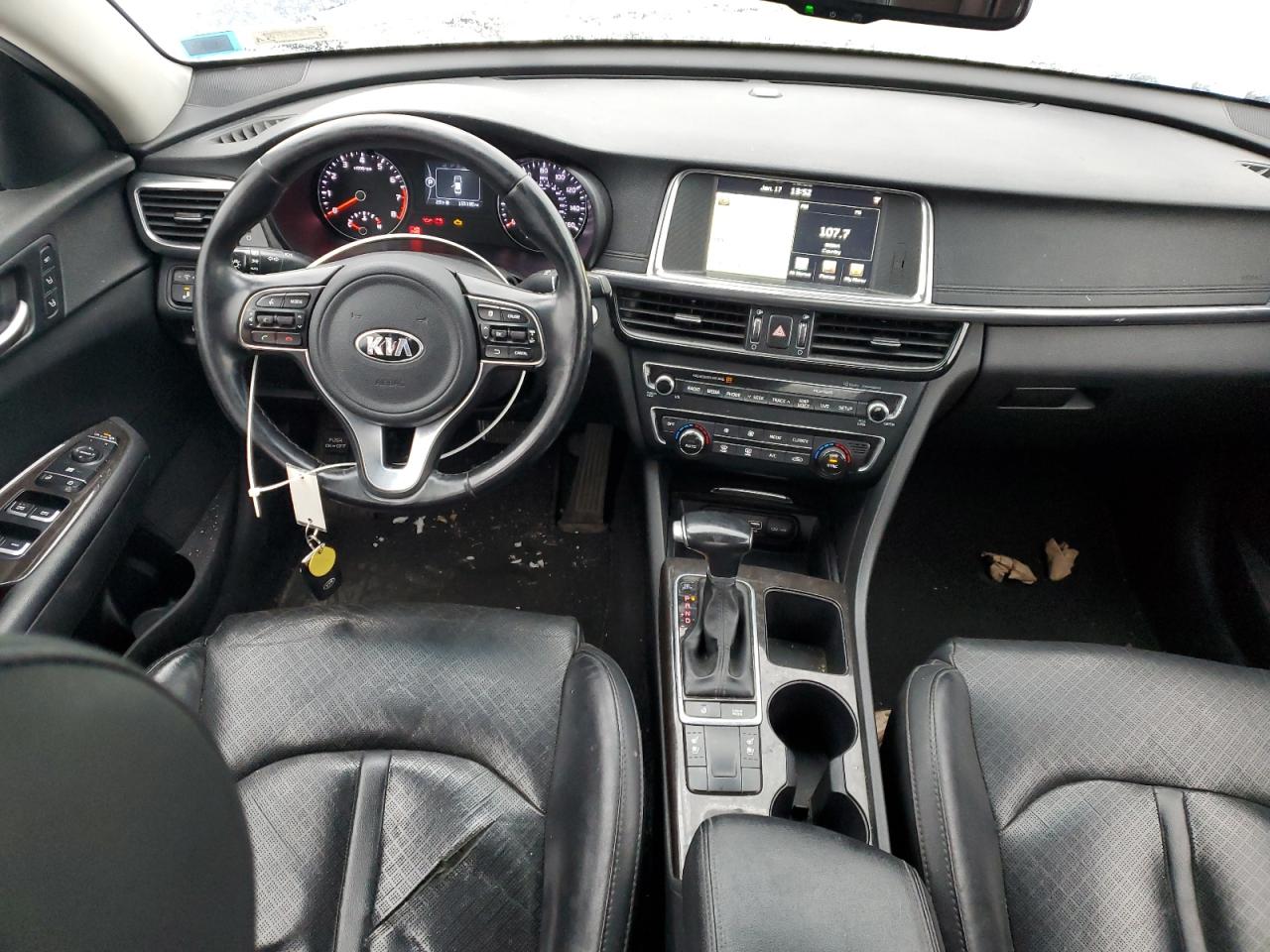2017 Kia Optima - Image 8