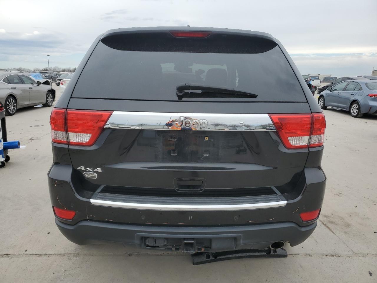 2012 Jeep Grand Cherokee - Image 6