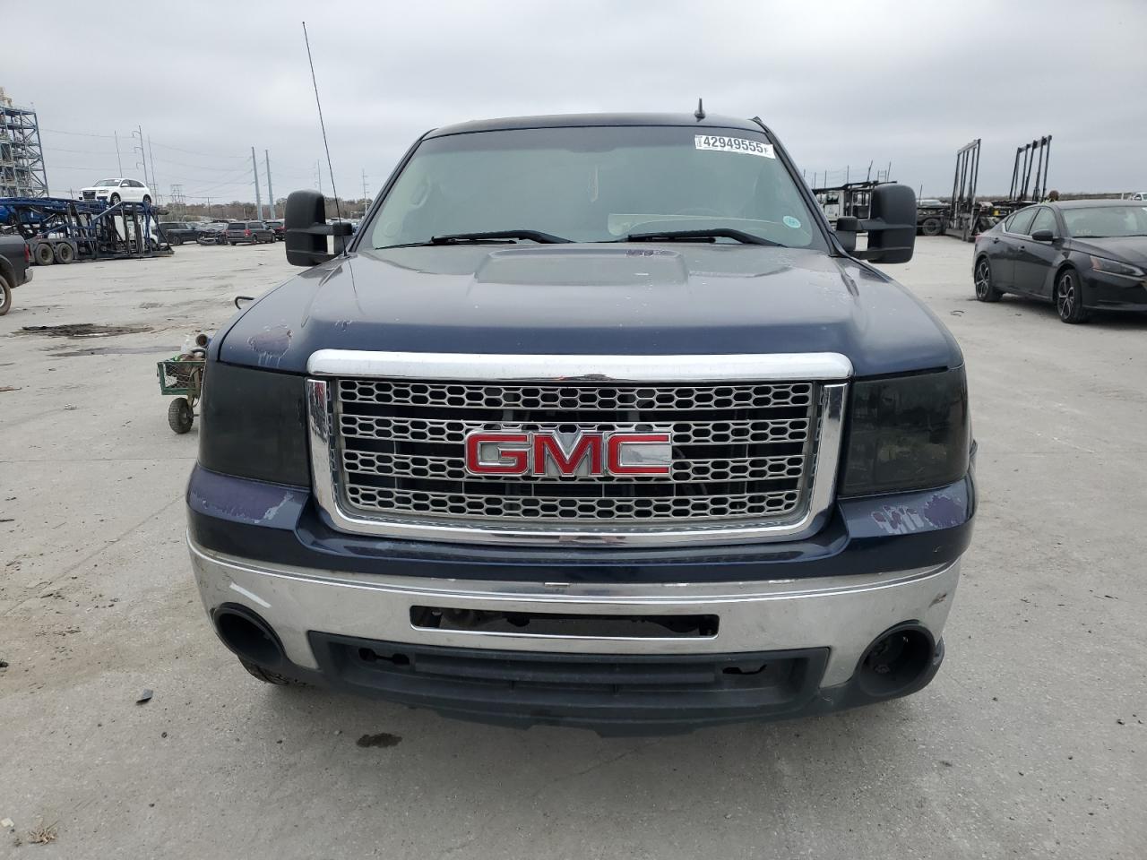 2010 GMC Sierra - Image 5