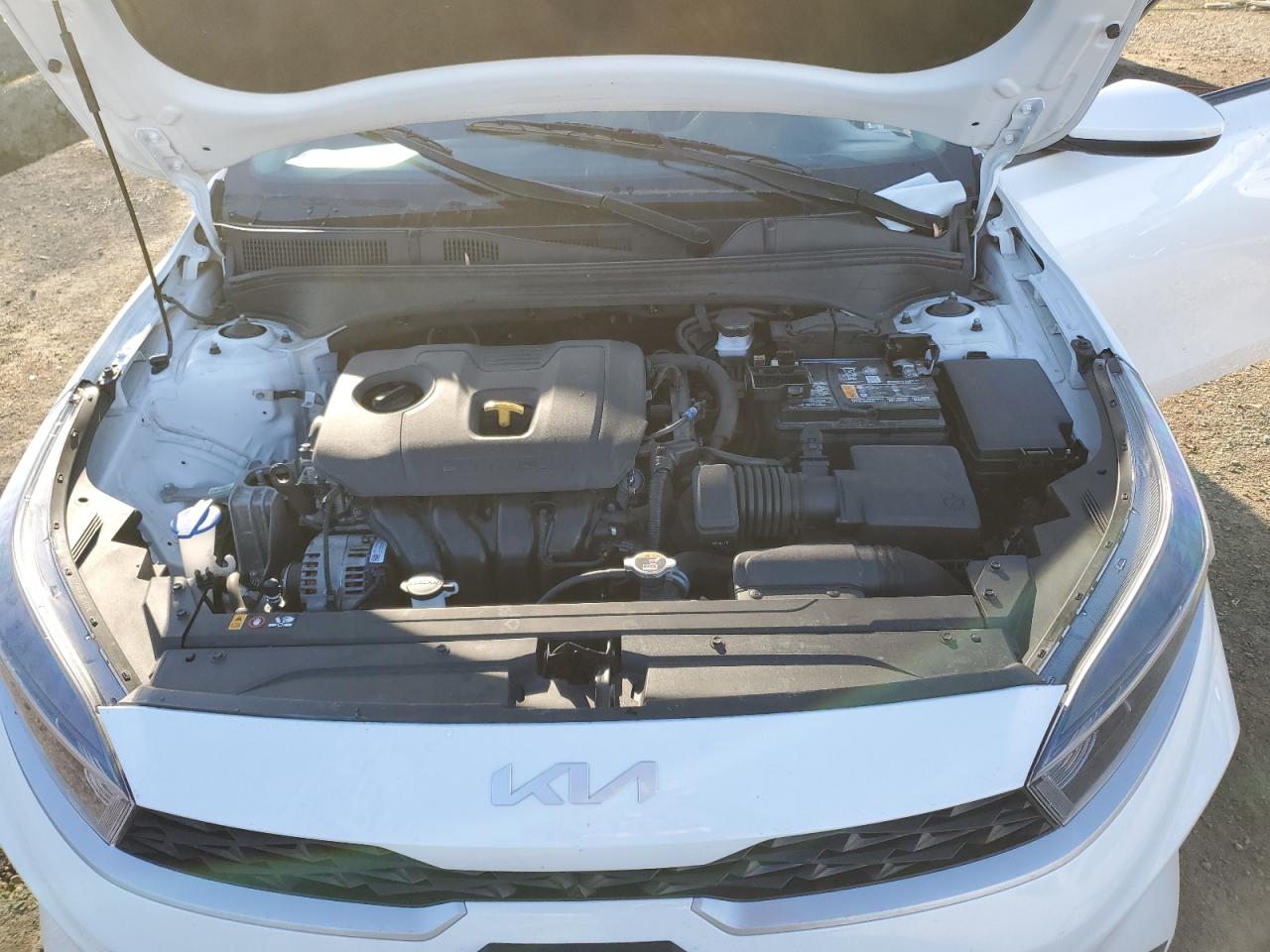 2023 Kia Forte - Image 11