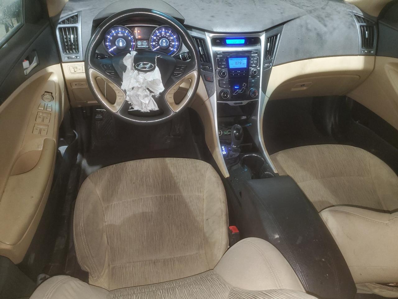 2011 Hyundai Sonata - Image 8