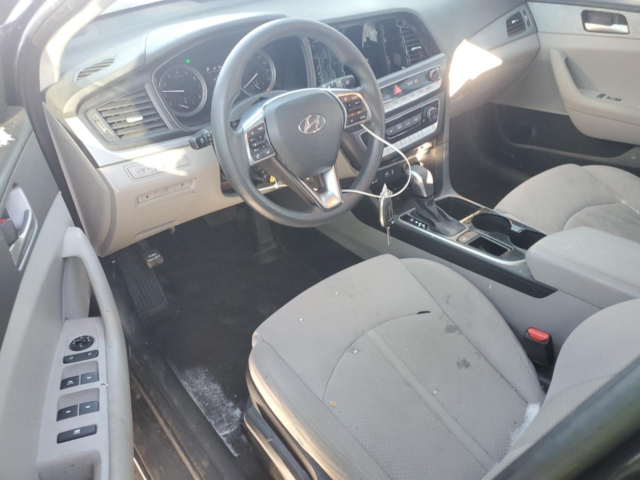 2018 Hyundai Sonata - Image 8