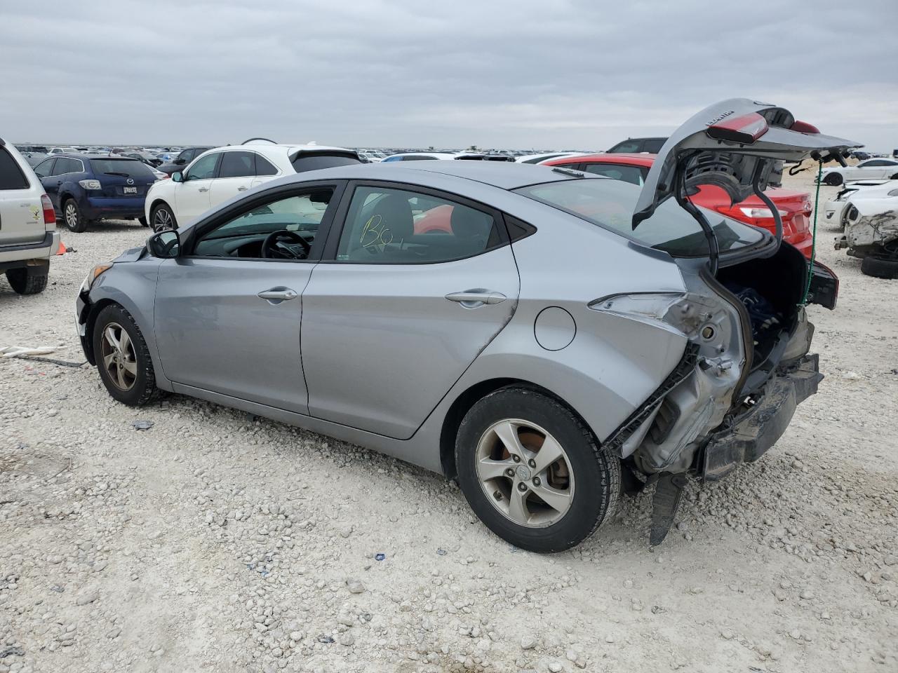 2015 Hyundai Elantra - Image 2