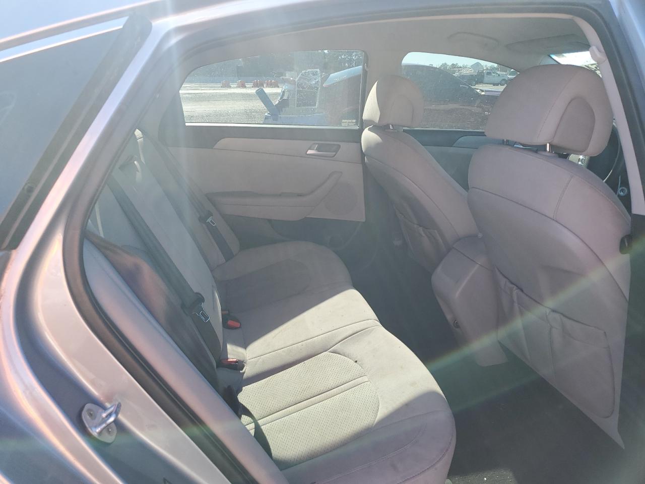 2016 Hyundai Sonata - Image 10